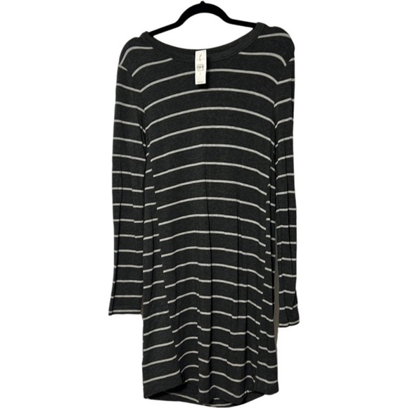 Lou & Grey Striped Grey White Super Soft Midi Dress Size Small - Picture 1 of 5